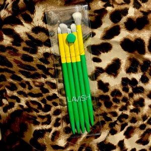 Lavish eyeshadow brush set